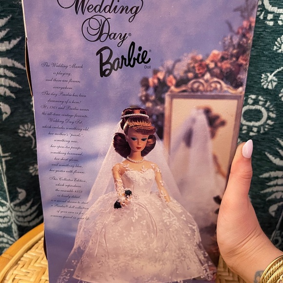 Wedding Day Barbie c. 1996 - Picture 3 of 4